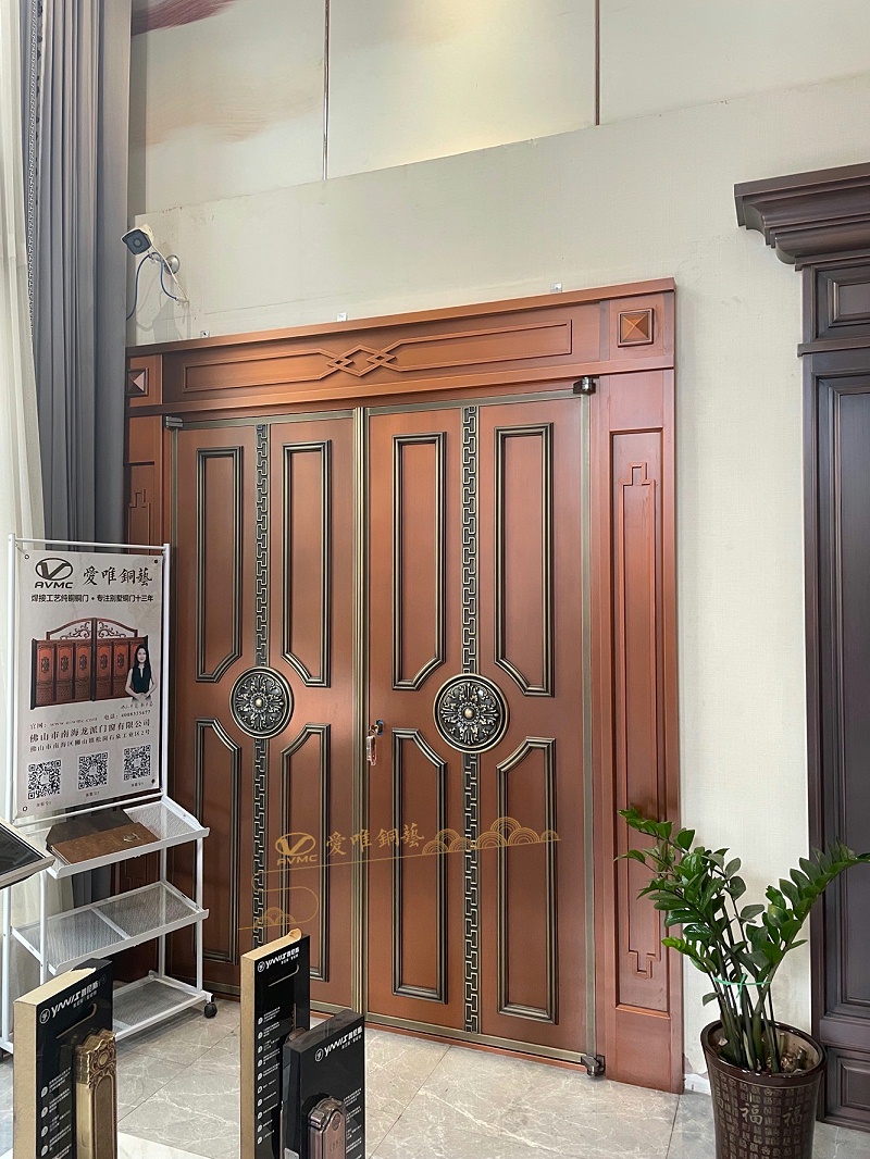 佛山別墅銅門(mén)新中式